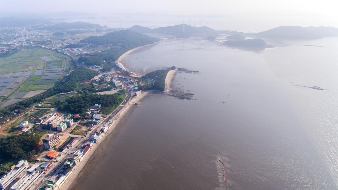 Daebudo Tourist Hotel Ansan Bagian luar foto